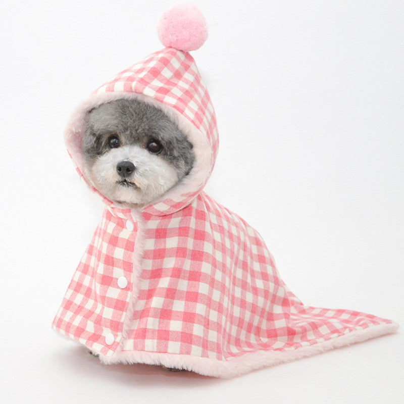 Mantita con capucha de cuadros vichy para perro pequeño (foto del fabricante)