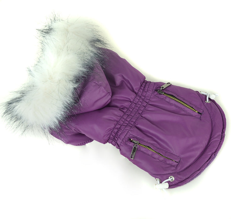 Plumífero brillante con capucha de pelito para perro pequeño, color morado (foto del fabricante)